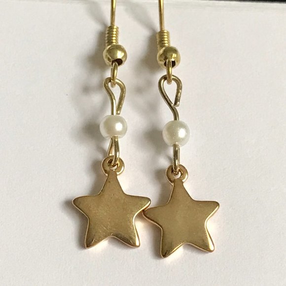 Pearl Star Earrings Gold Plated Dainty Dangle White Glass Bead Stars - Picture 4 of 7